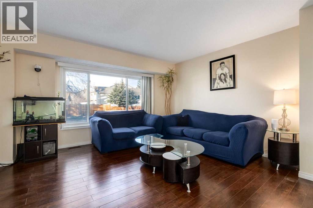 Single Family House for Sale in  Martinbrook Road NE Martindale Calgary 