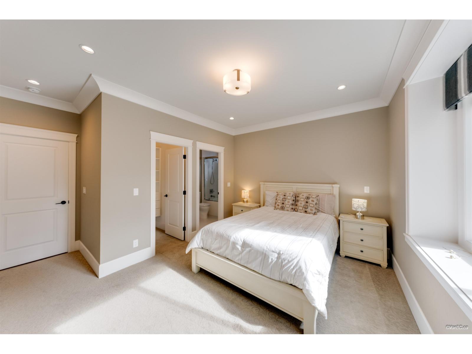 14428 33A AVENUE, Surrey