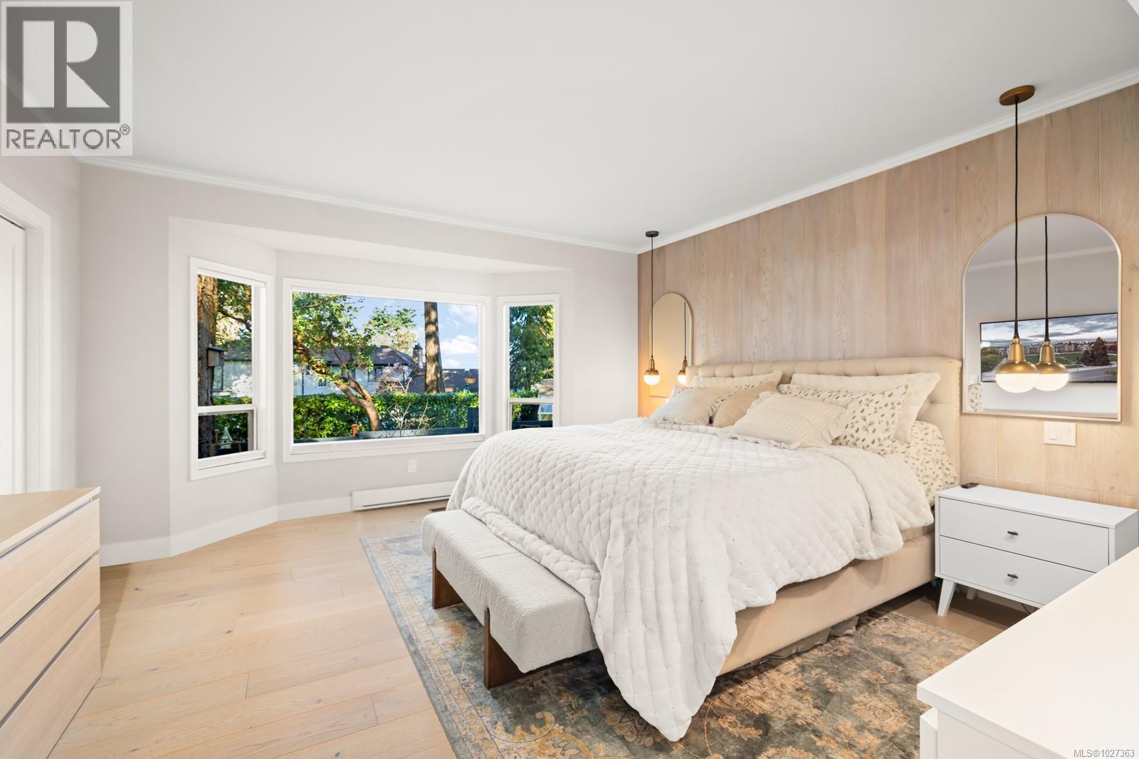  1941 Appleton Place, Saanich