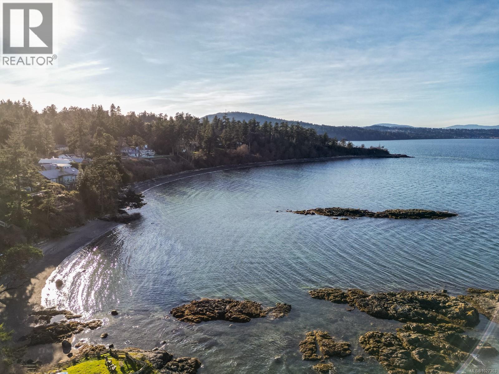  1941 Appleton Place, Saanich