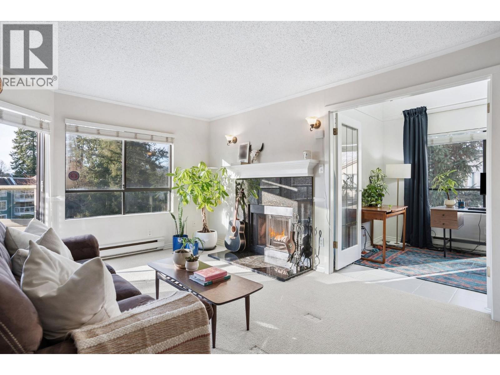 302 1750 AUGUSTA Avenue - photo 2