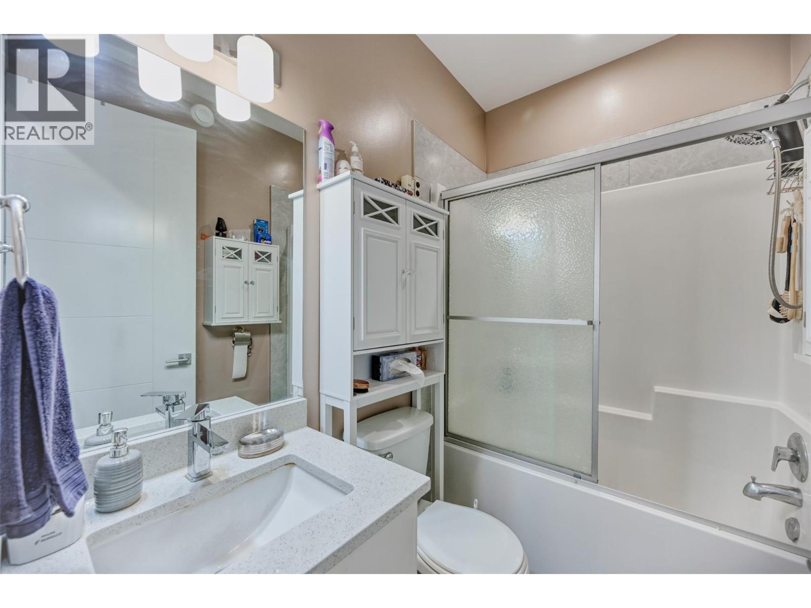 3807 FAIRWINDS Drive, Osoyoos