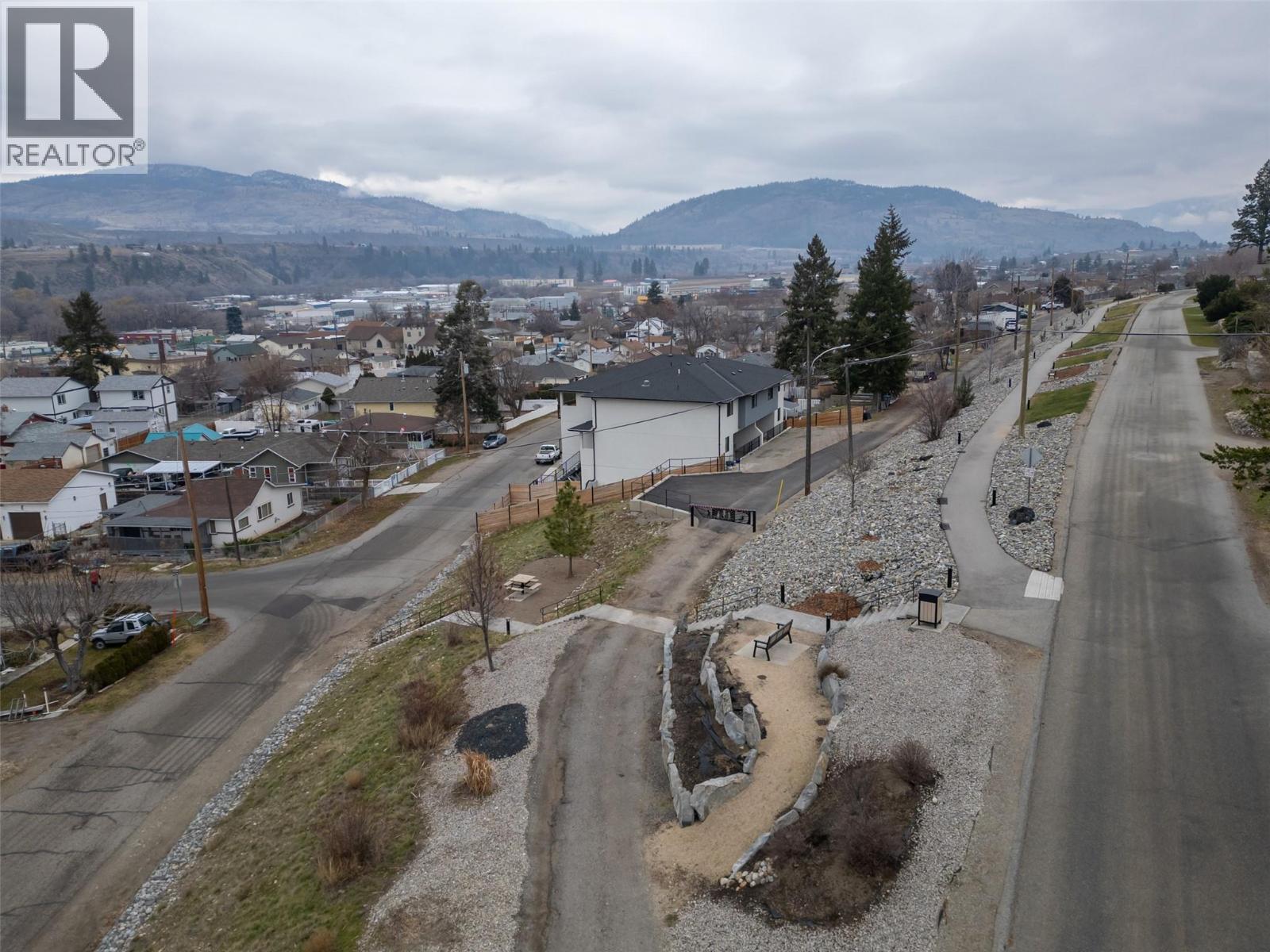 6380 Okanagan Street, Oliver