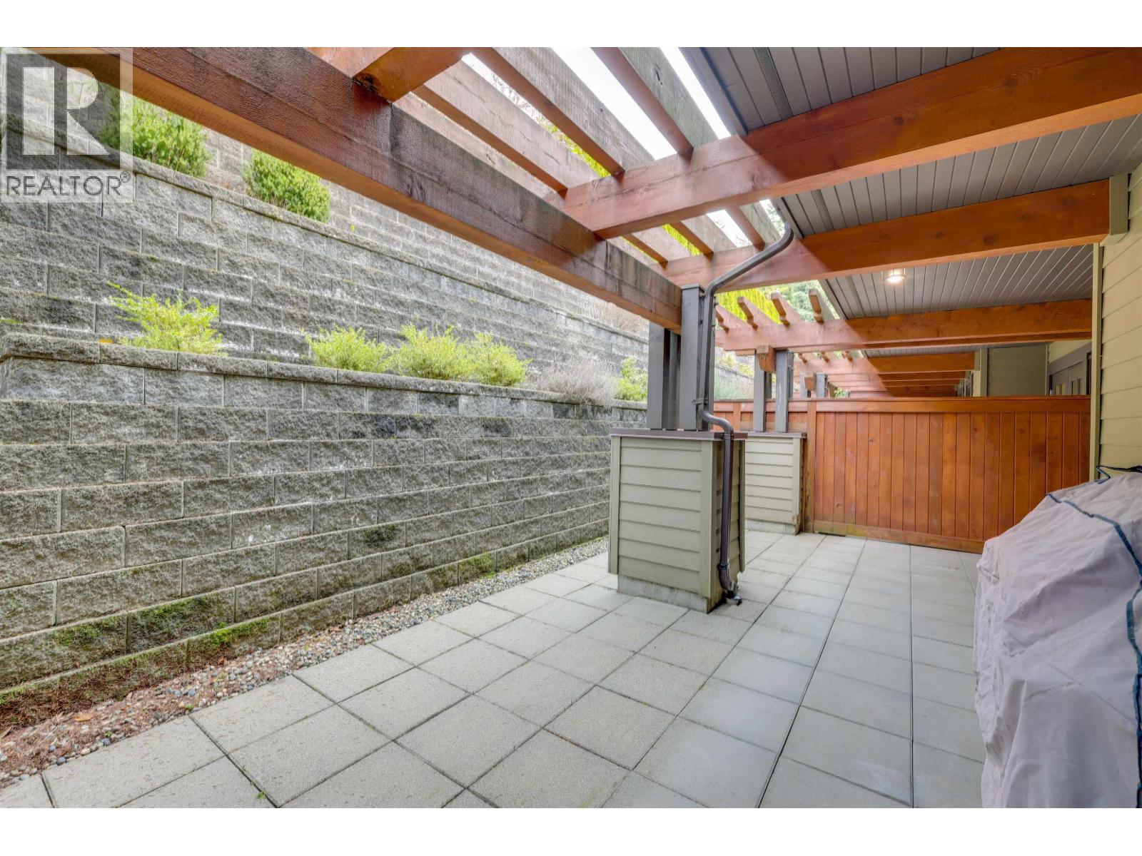 5 2555 SKILIFT ROAD — photo 32