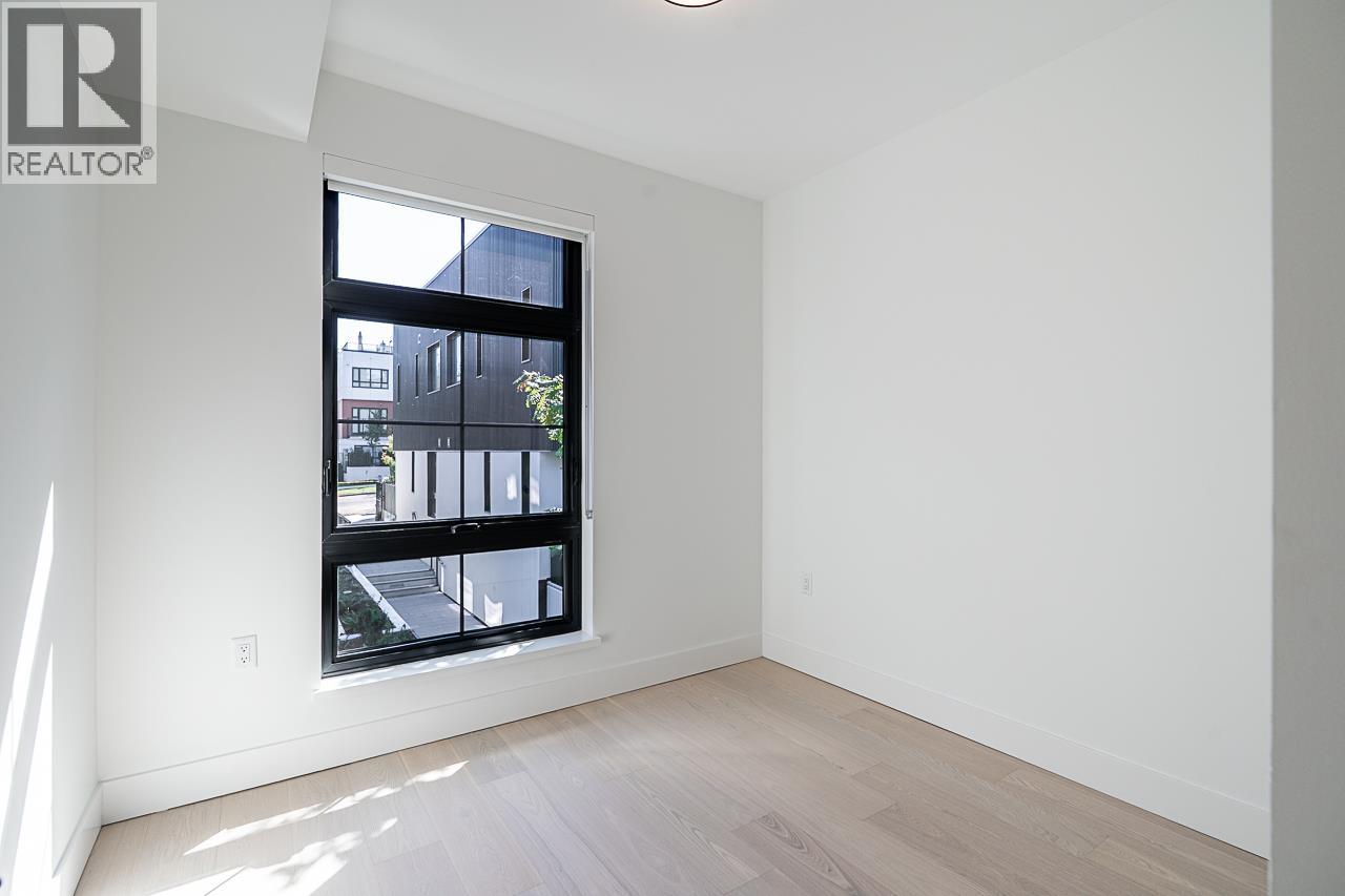 107 551 W 28TH AVENUE, Vancouver