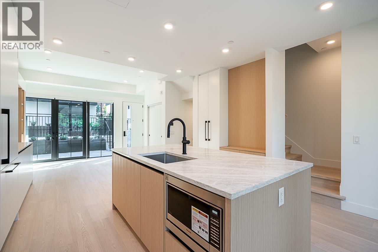 107 551 W 28TH AVENUE, Vancouver