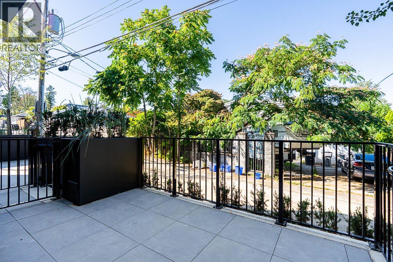 107 551 W 28TH AVENUE, Vancouver