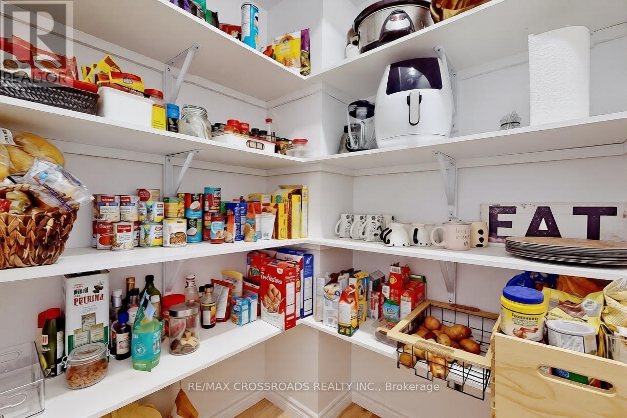 741 SAWMILL ROAD - 16