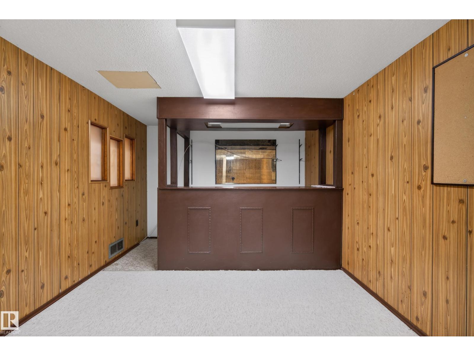 11435 37A AV NW - 40