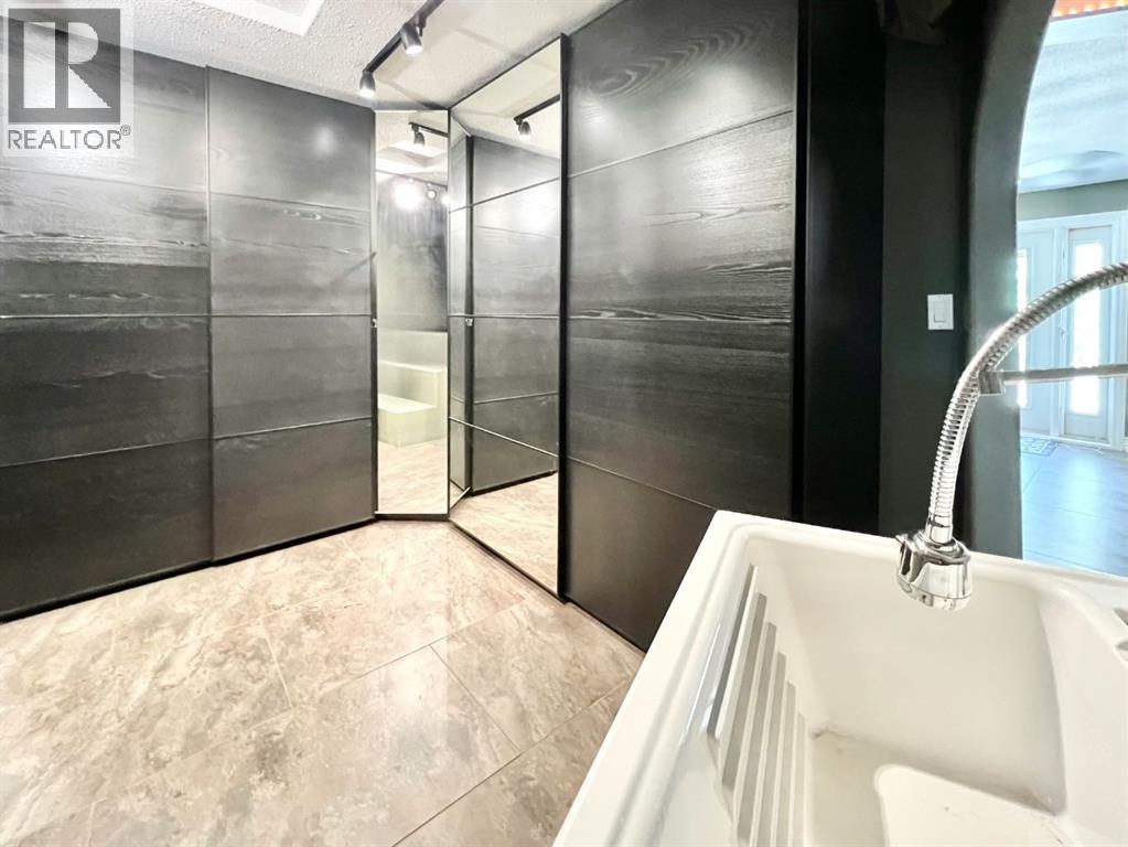 
          703010 Range Road 63
            <br/>
            <span>Rural Grande Prairie No. 1, County of</span>
            , 
            <span>AB</span>
             <span>T8W5J9</span>
         - Photo 19