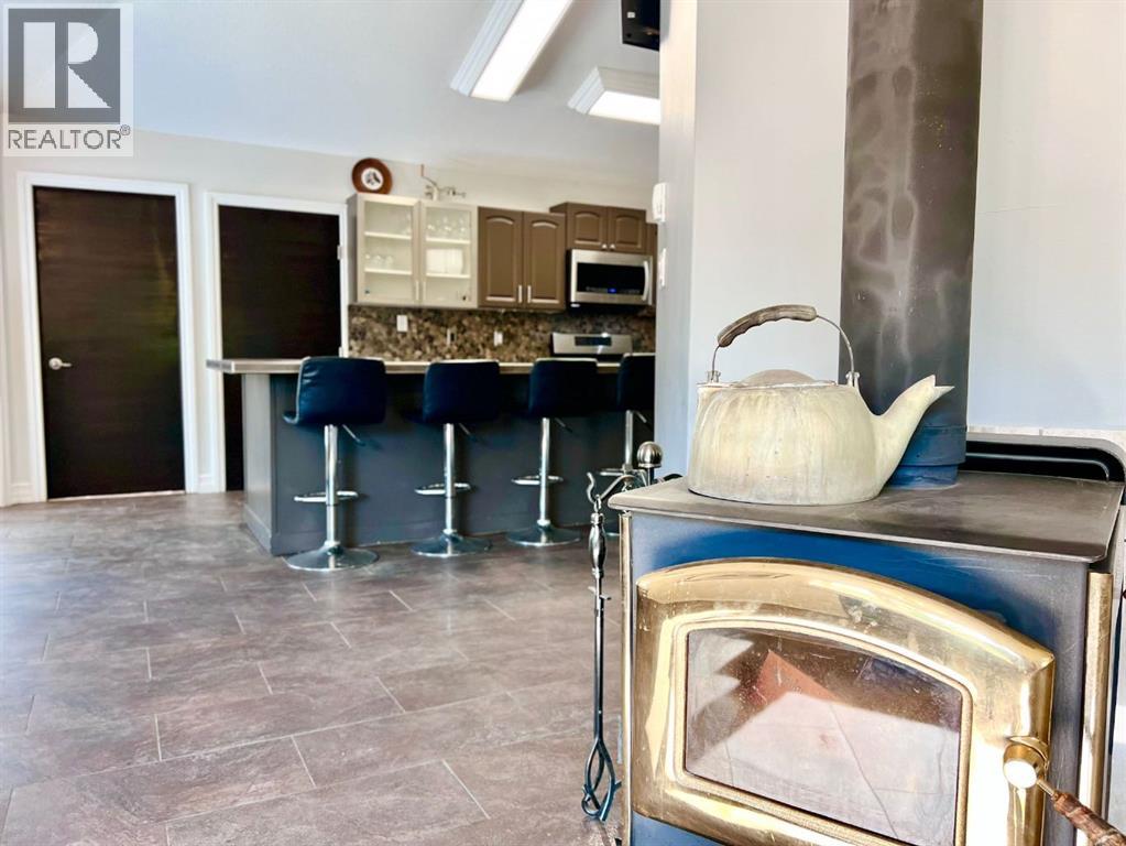 
          703010 Range Road 63
            <br/>
            <span>Rural Grande Prairie No. 1, County of</span>
            , 
            <span>AB</span>
             <span>T8W5J9</span>
         - Photo 15