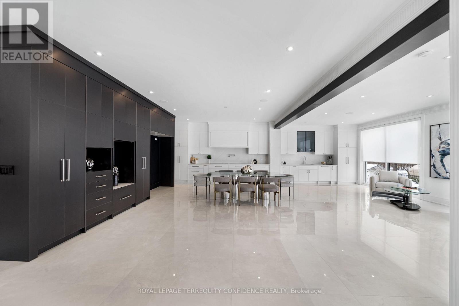 85 CRESTWOOD ROAD - Photo 3 of 47, Vaughan (Crestwood-Springfarm-Yorkhill), Ontario