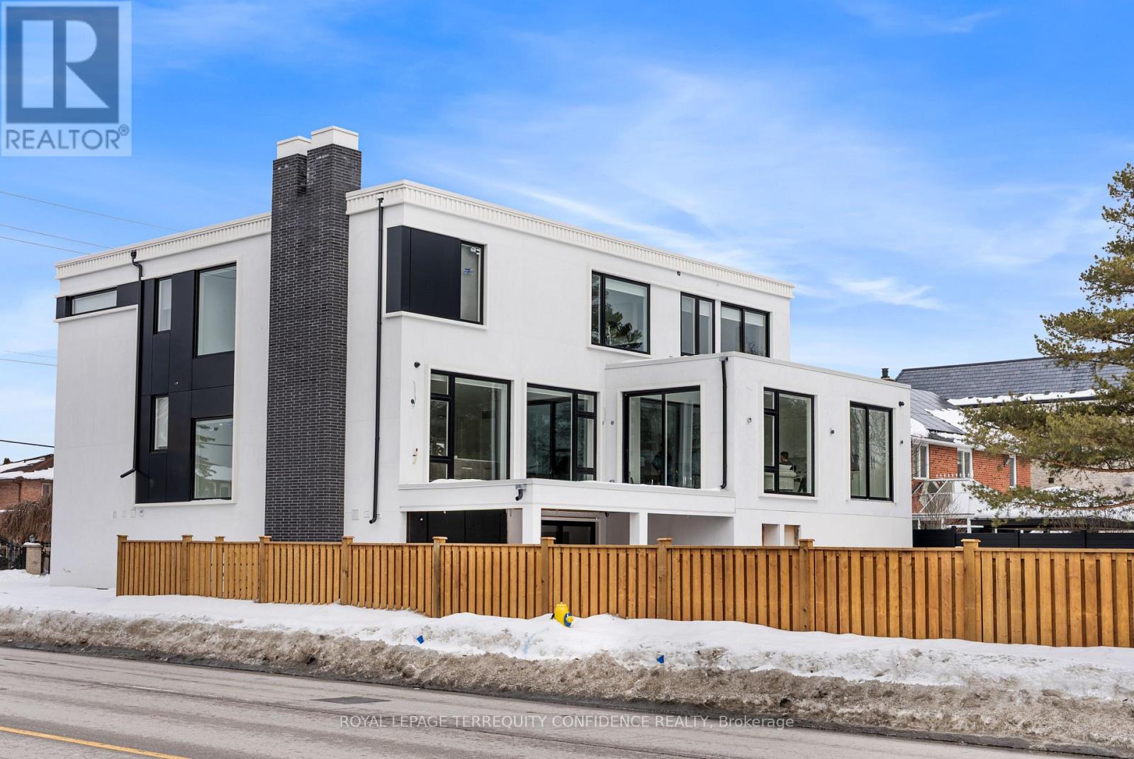 85 CRESTWOOD ROAD,Vaughan (Crestwood-Springfarm-Yorkhill),,