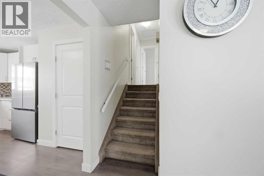 Single Family House 4 Level for Sale in  Temple Drive NE Temple Calgary 