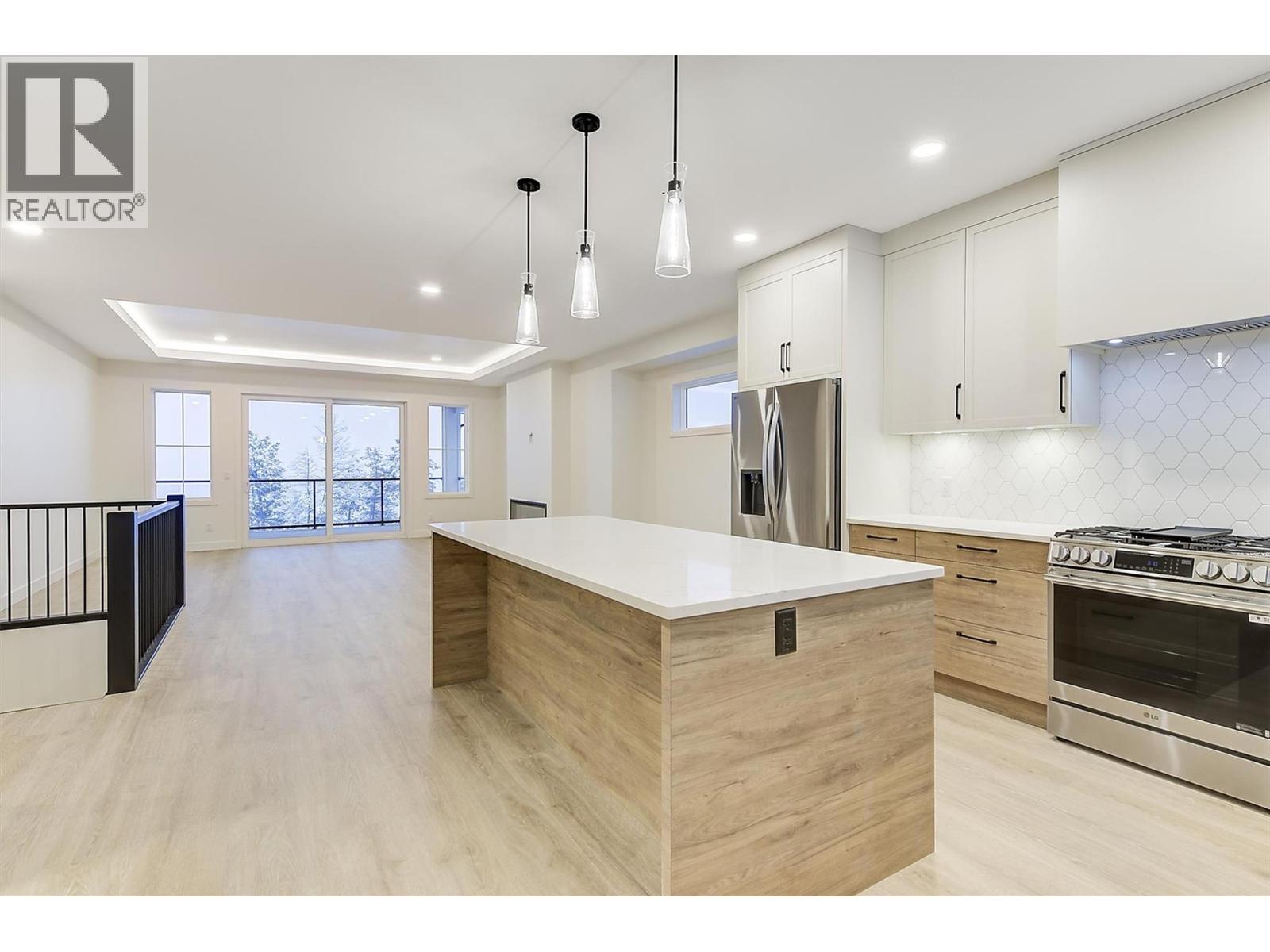  2115 Montenegro Drive, Kelowna