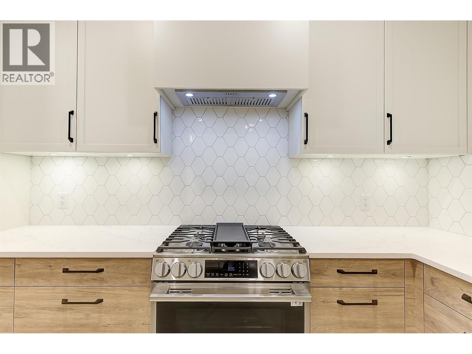  2115 Montenegro Drive, Kelowna