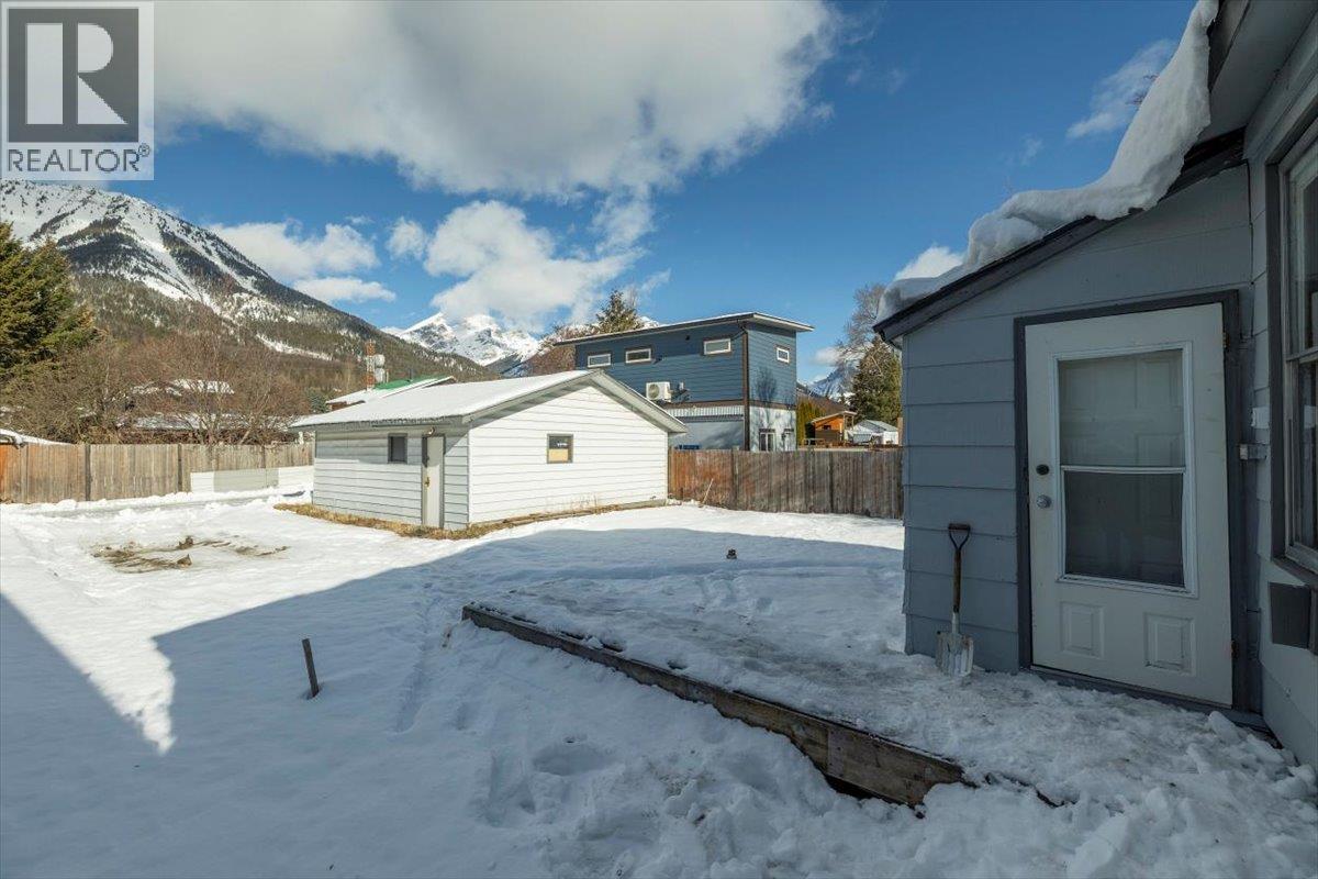 621 8TH AVENUE LOT# 2 - 26