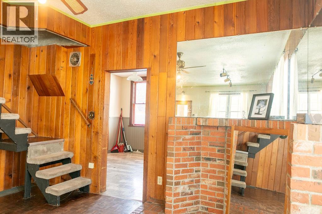 621 8TH AVENUE LOT# 2 - 8