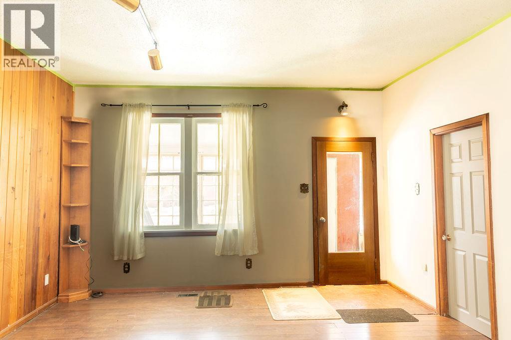 621 8TH AVENUE LOT# 2 - 6