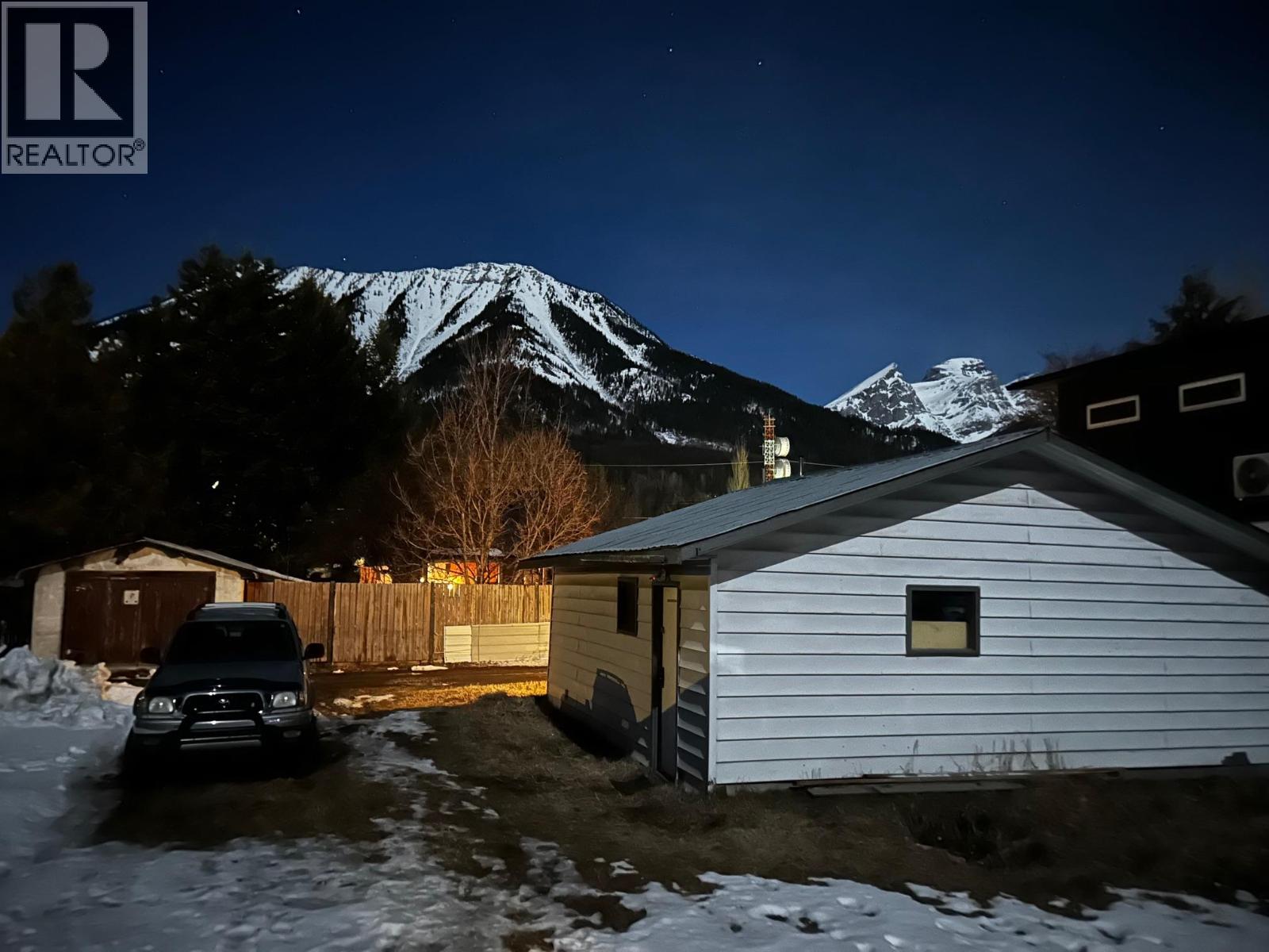 621 8TH AVENUE LOT# 2 - 29