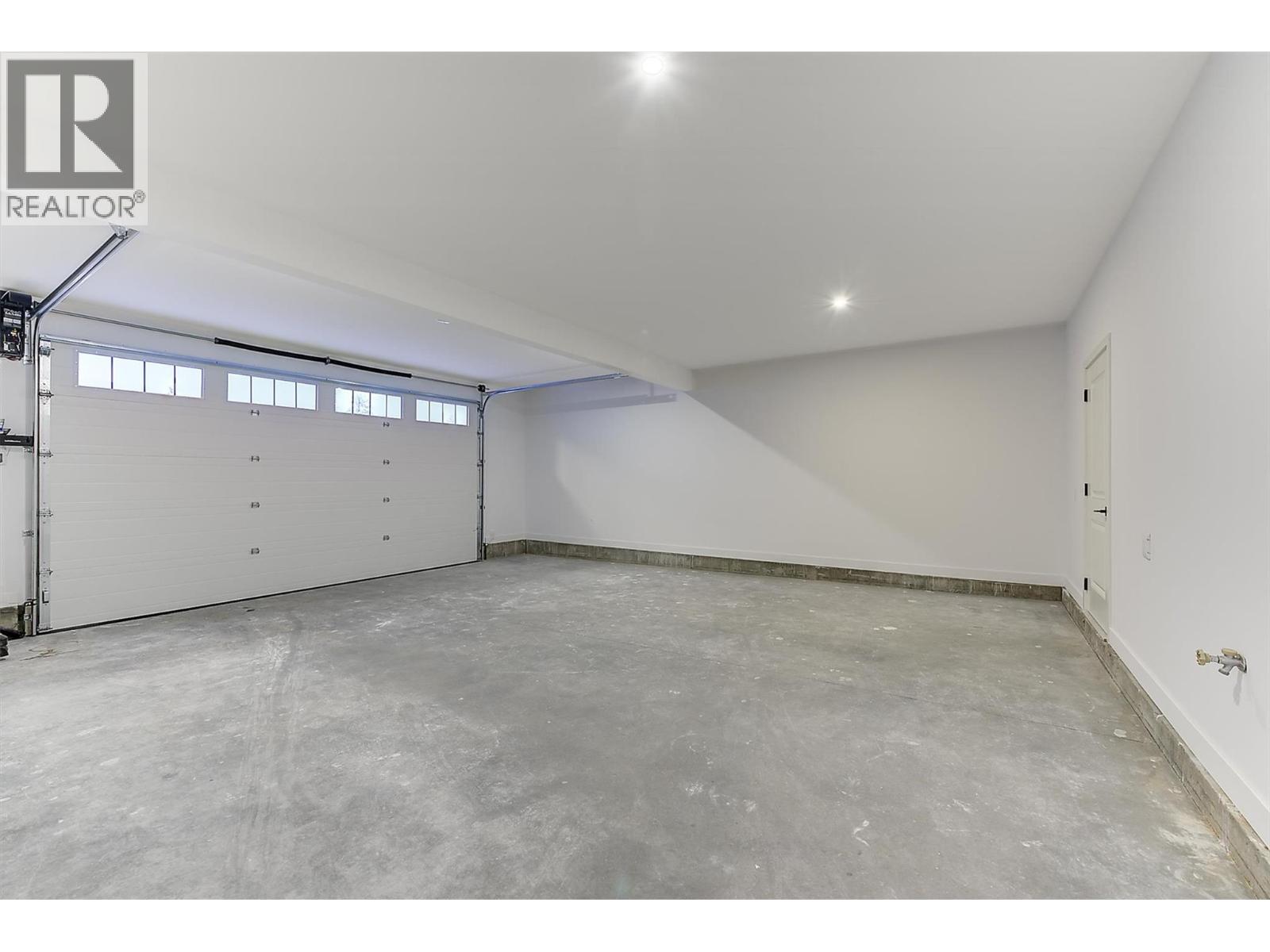  2115 Montenegro Drive, Kelowna