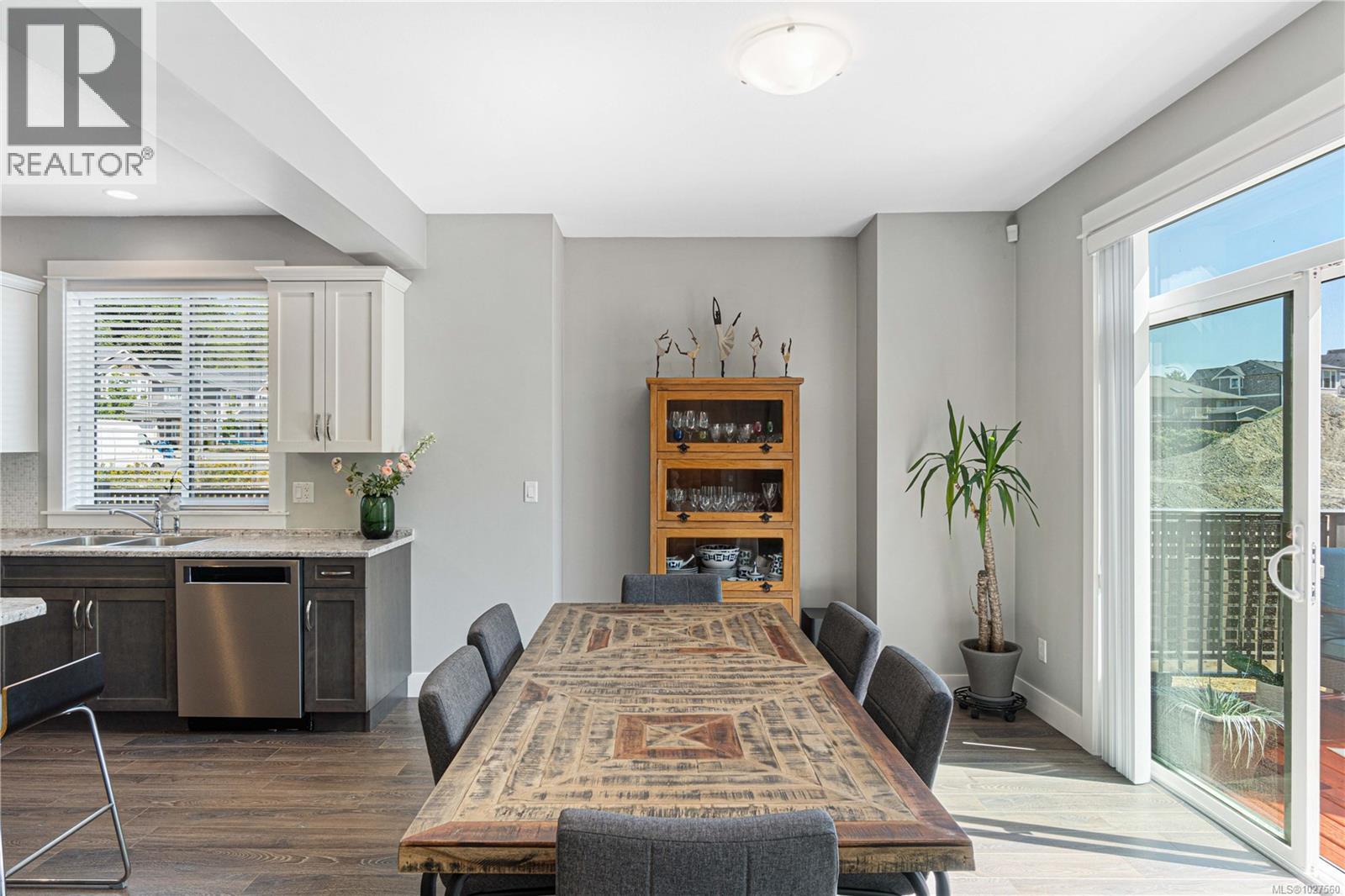 495 MENZIES RIDGE DR - 12