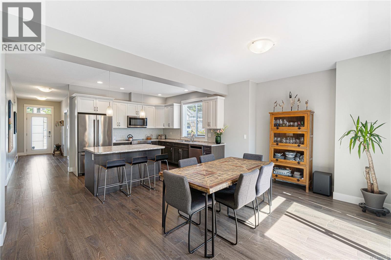 495 MENZIES RIDGE DR - Image 3