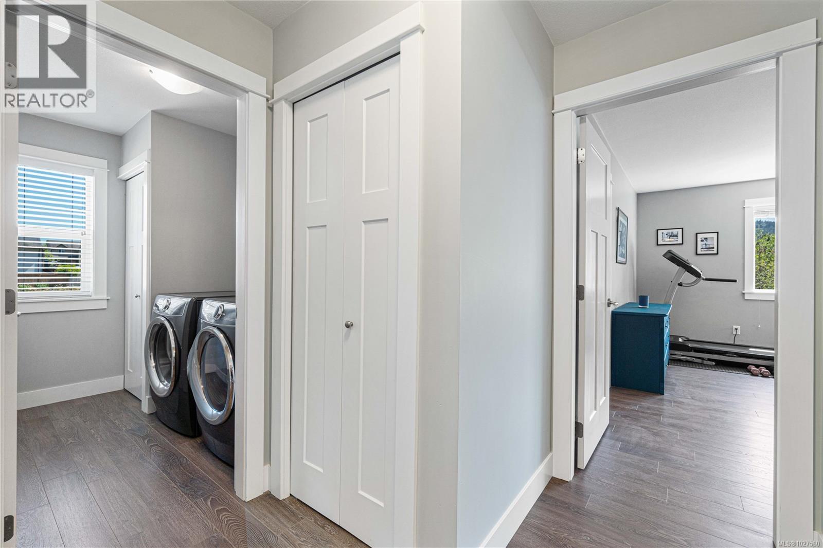 495 MENZIES RIDGE DR - 35