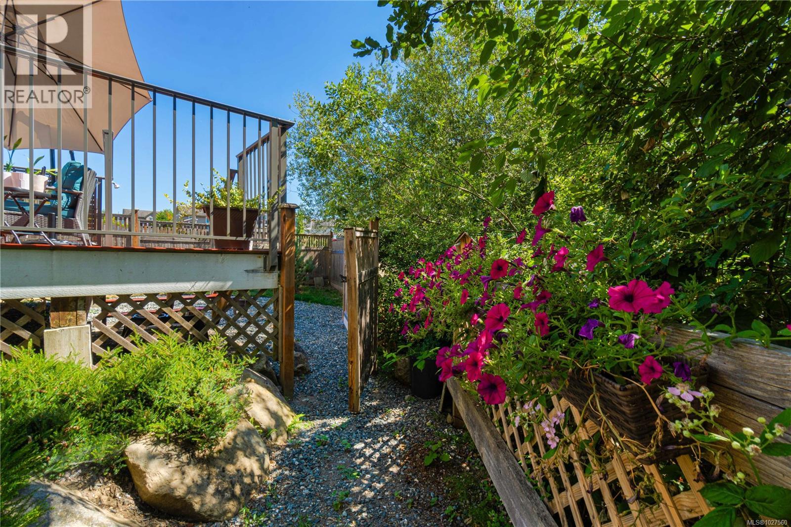 495 MENZIES RIDGE DR - 52