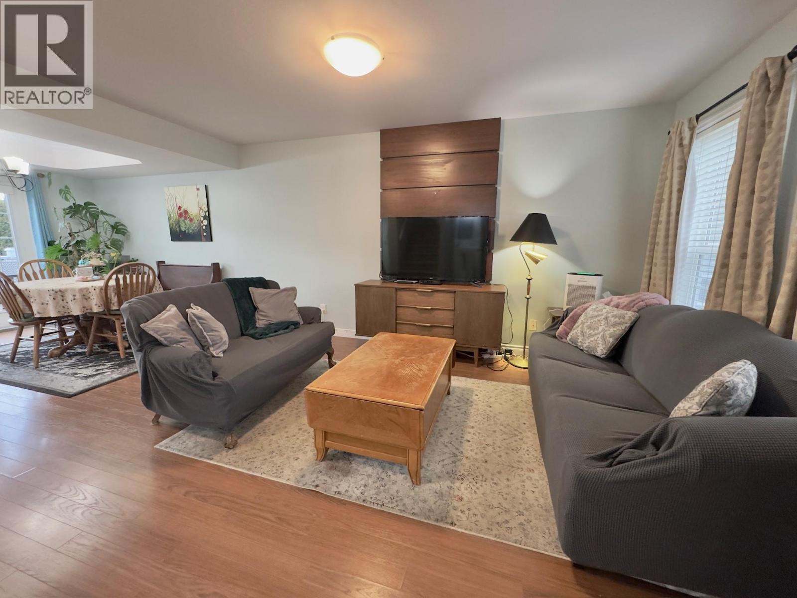 #114 340 Hastings Avenue - 5