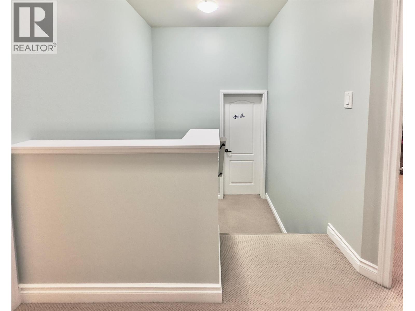 #114 340 Hastings Avenue - 21