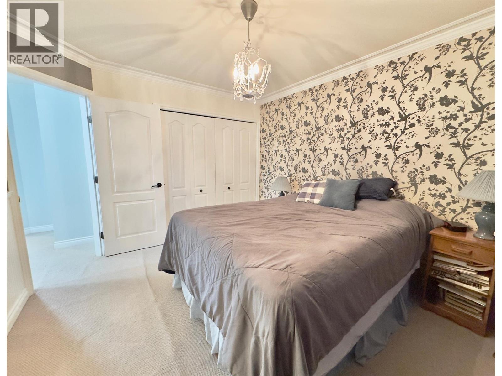 #114 340 Hastings Avenue - 22