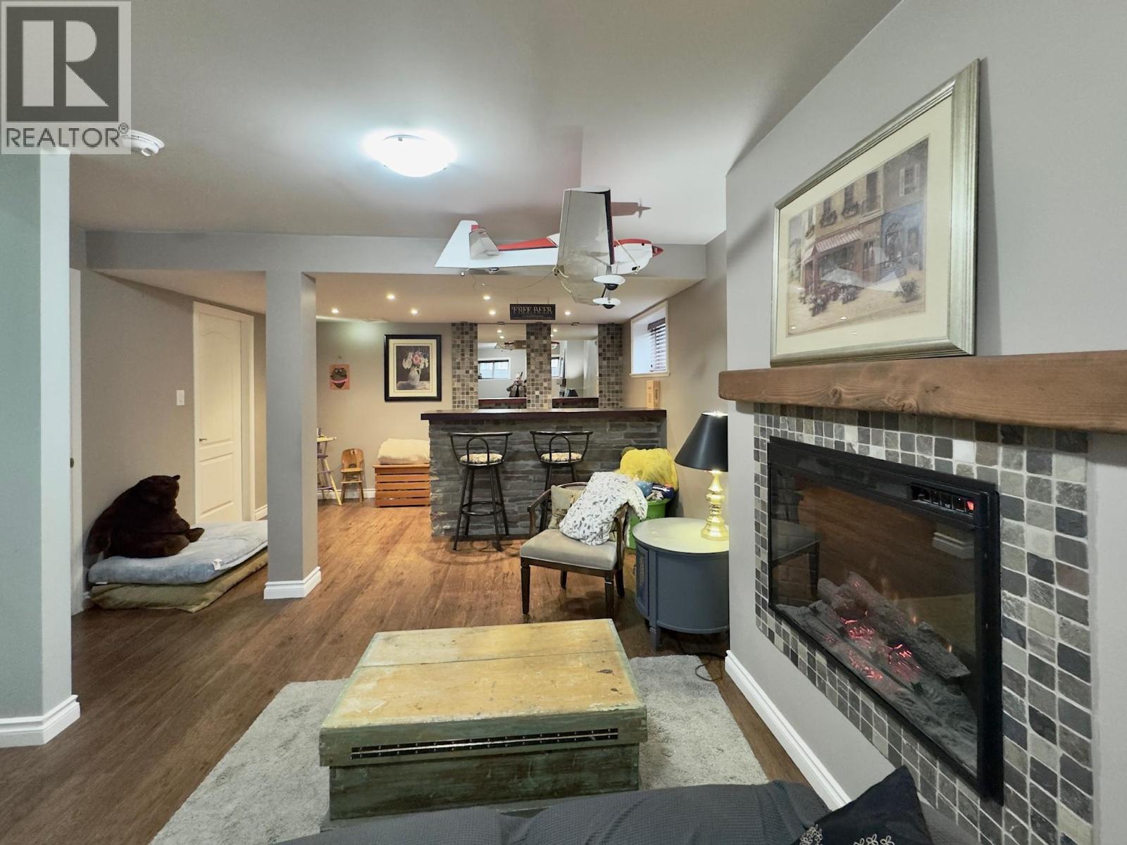 #114 340 Hastings Avenue - 36