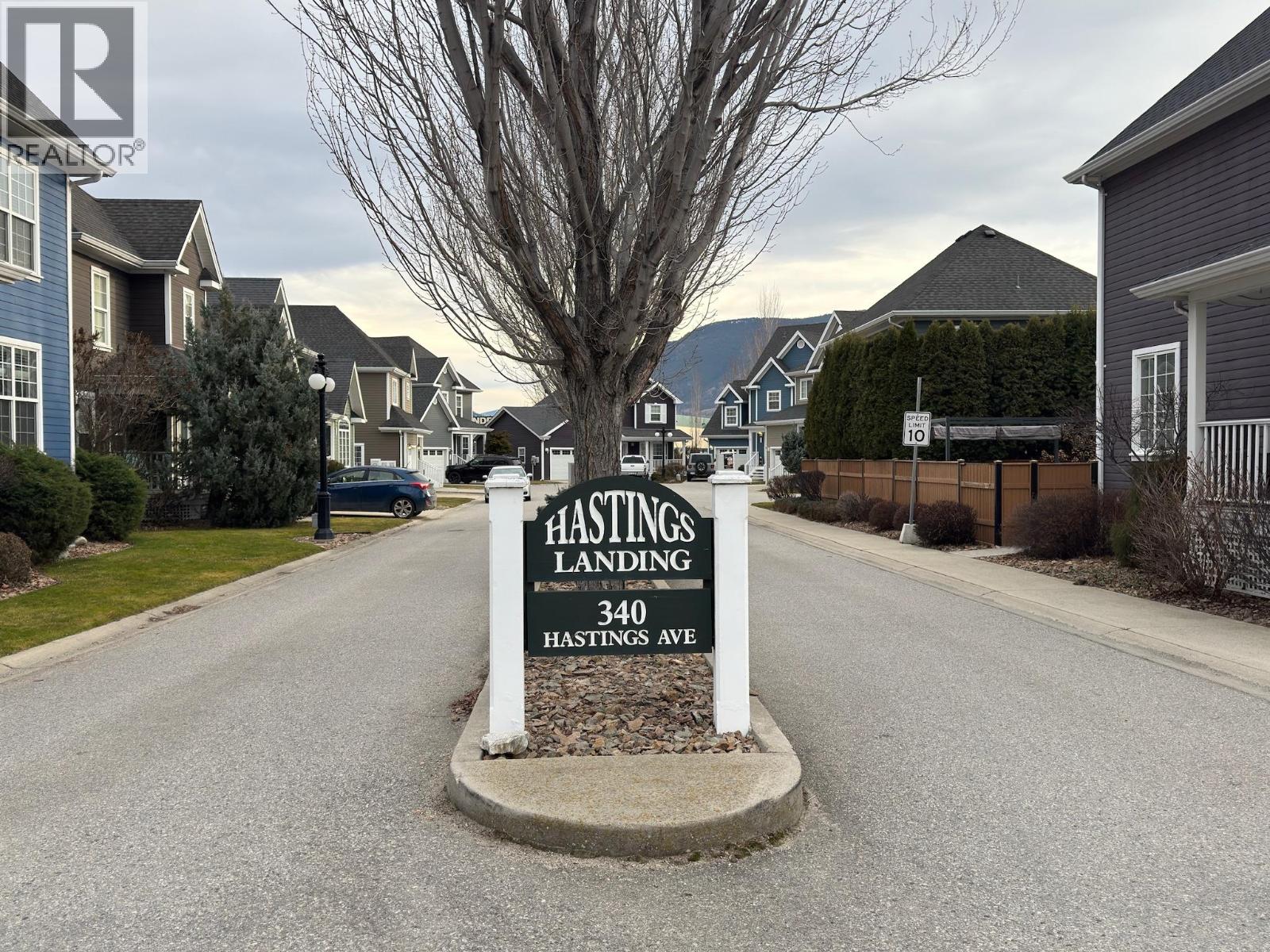 #114 340 Hastings Avenue - 75