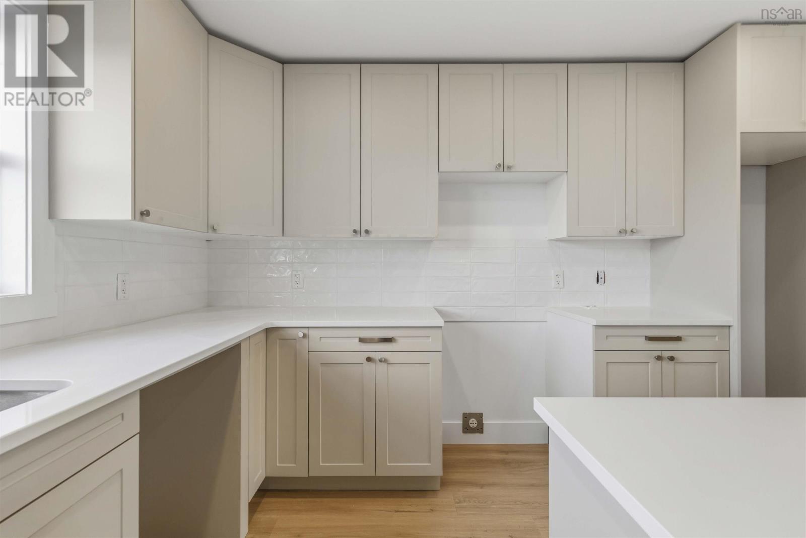 Property 12 of 49 of 6 Berm Street