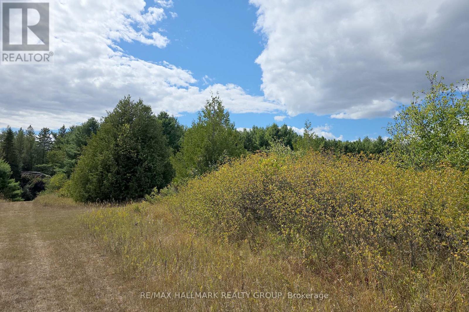 00 UPPER DWYER HILL ROAD — photo 23