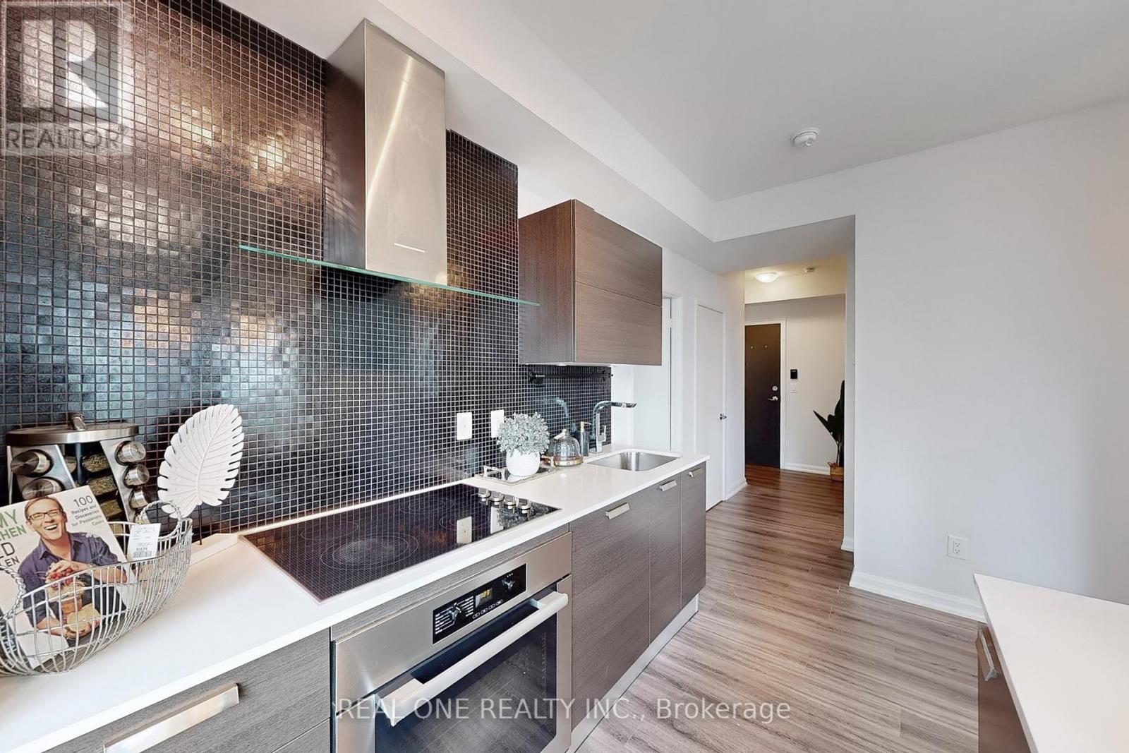 #1508 11 BOGERT AVENUE - 17