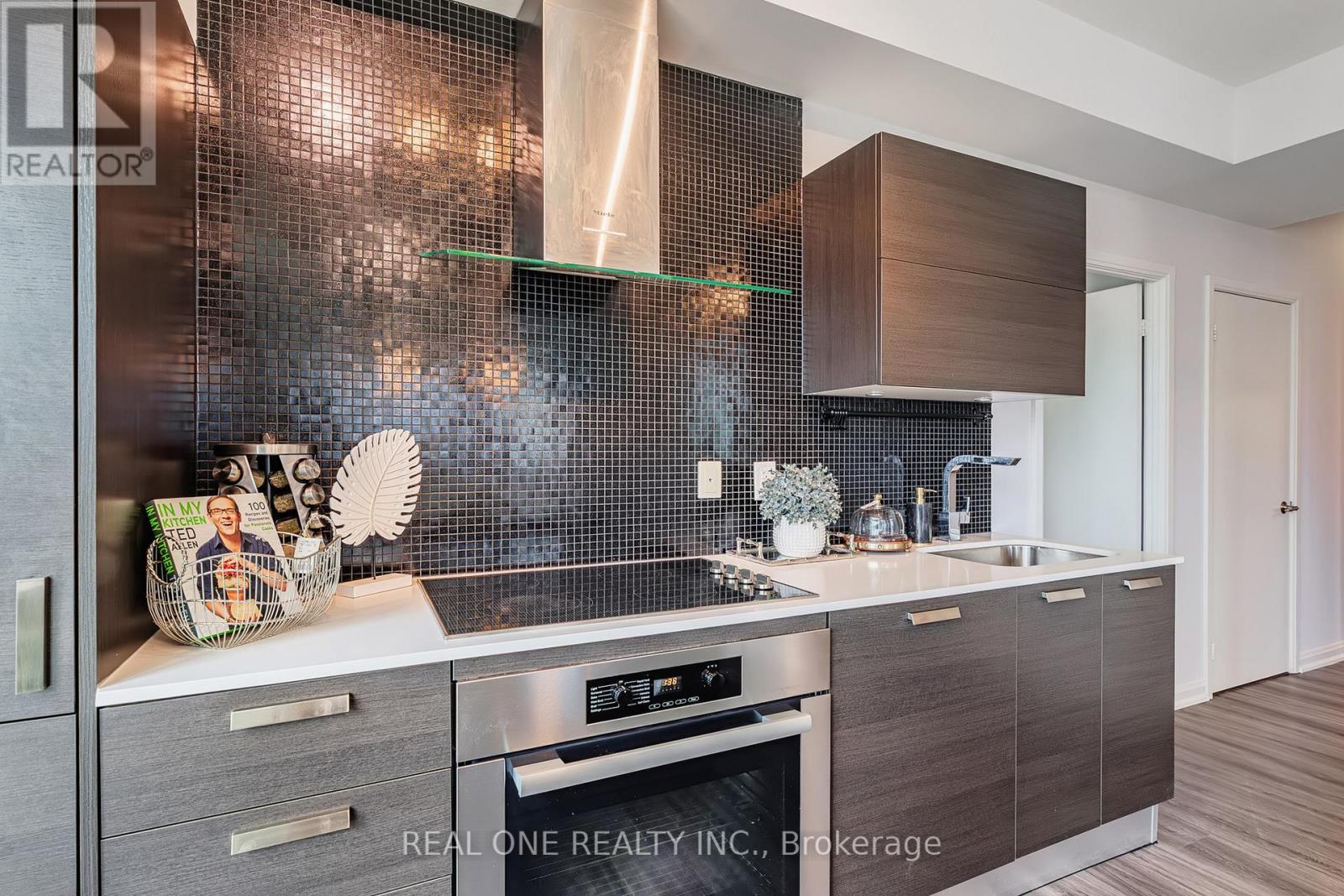 #1508 11 BOGERT AVENUE - 19
