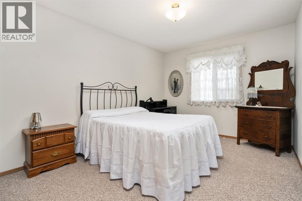 Single Family House Bungalow for Sale in   Street Victoria Park Camrose 