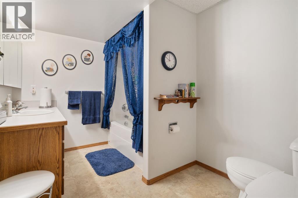 Single Family House Bungalow for Sale in   Street Victoria Park Camrose 