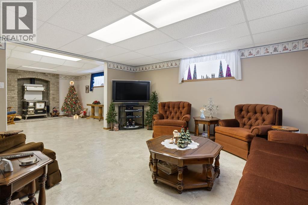 Single Family House Bungalow for Sale in   Street Victoria Park Camrose 