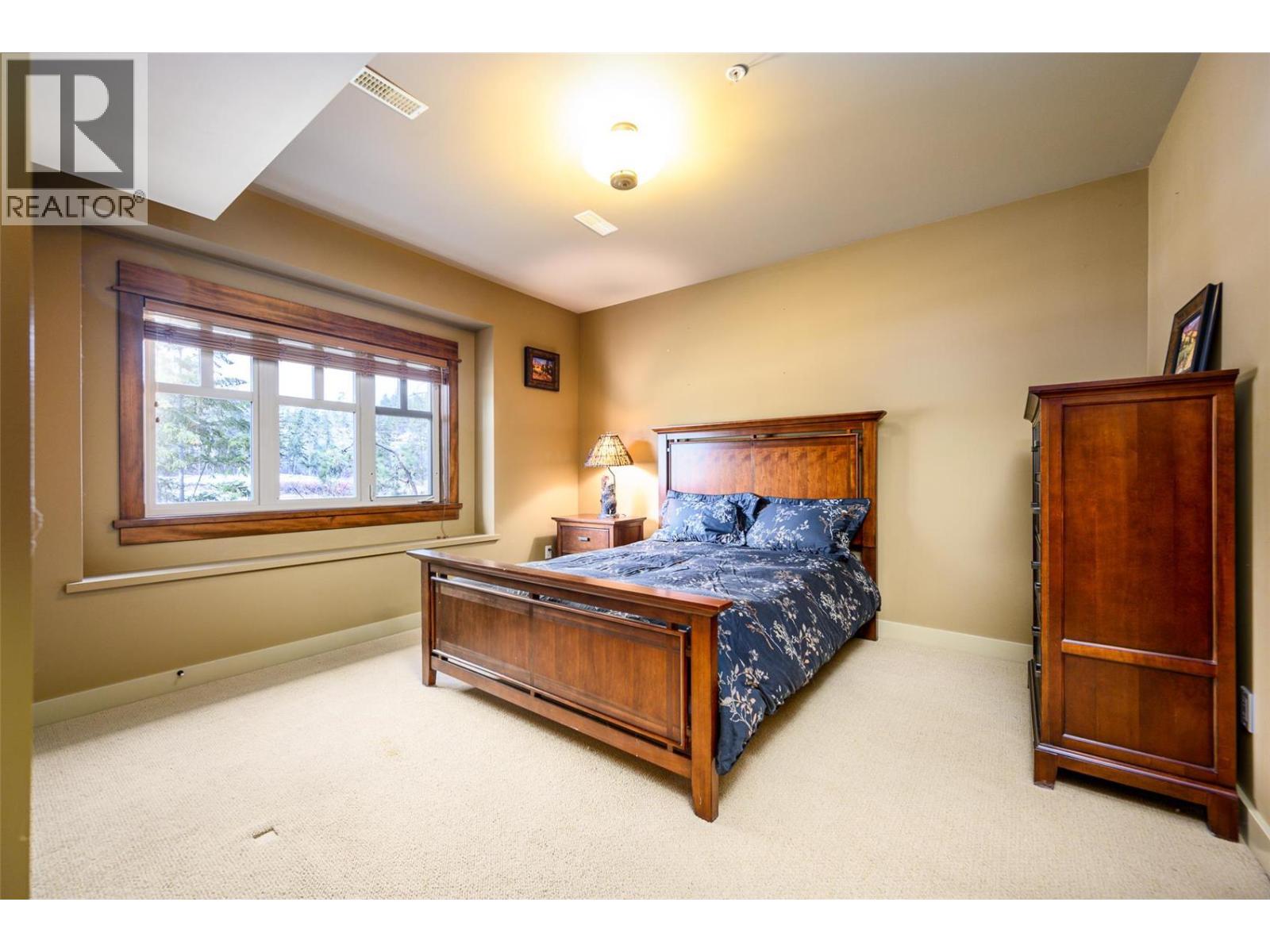 27 Birdie Lake Drive Unit# 4, Vernon