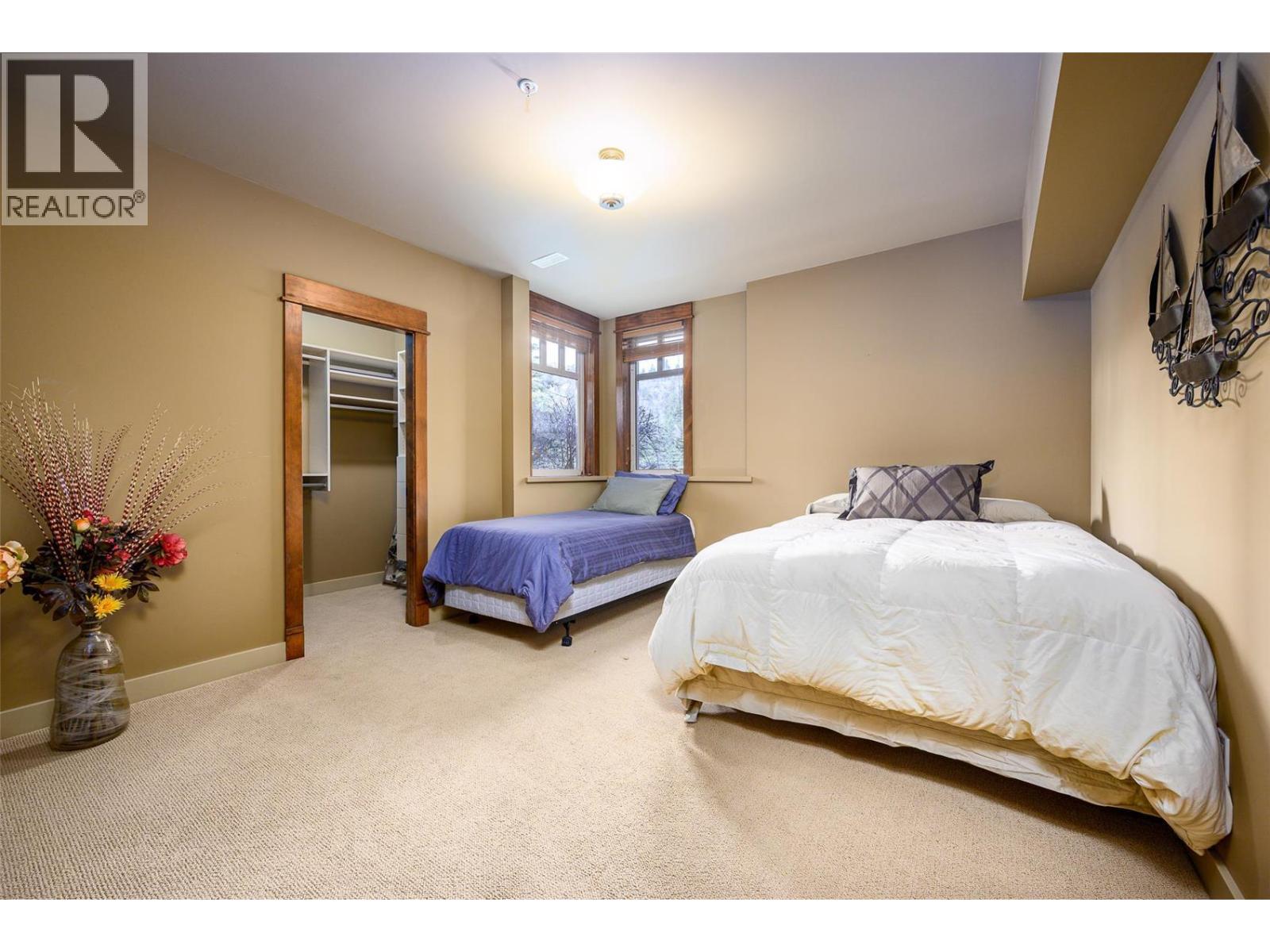 27 Birdie Lake Drive Unit# 4, Vernon