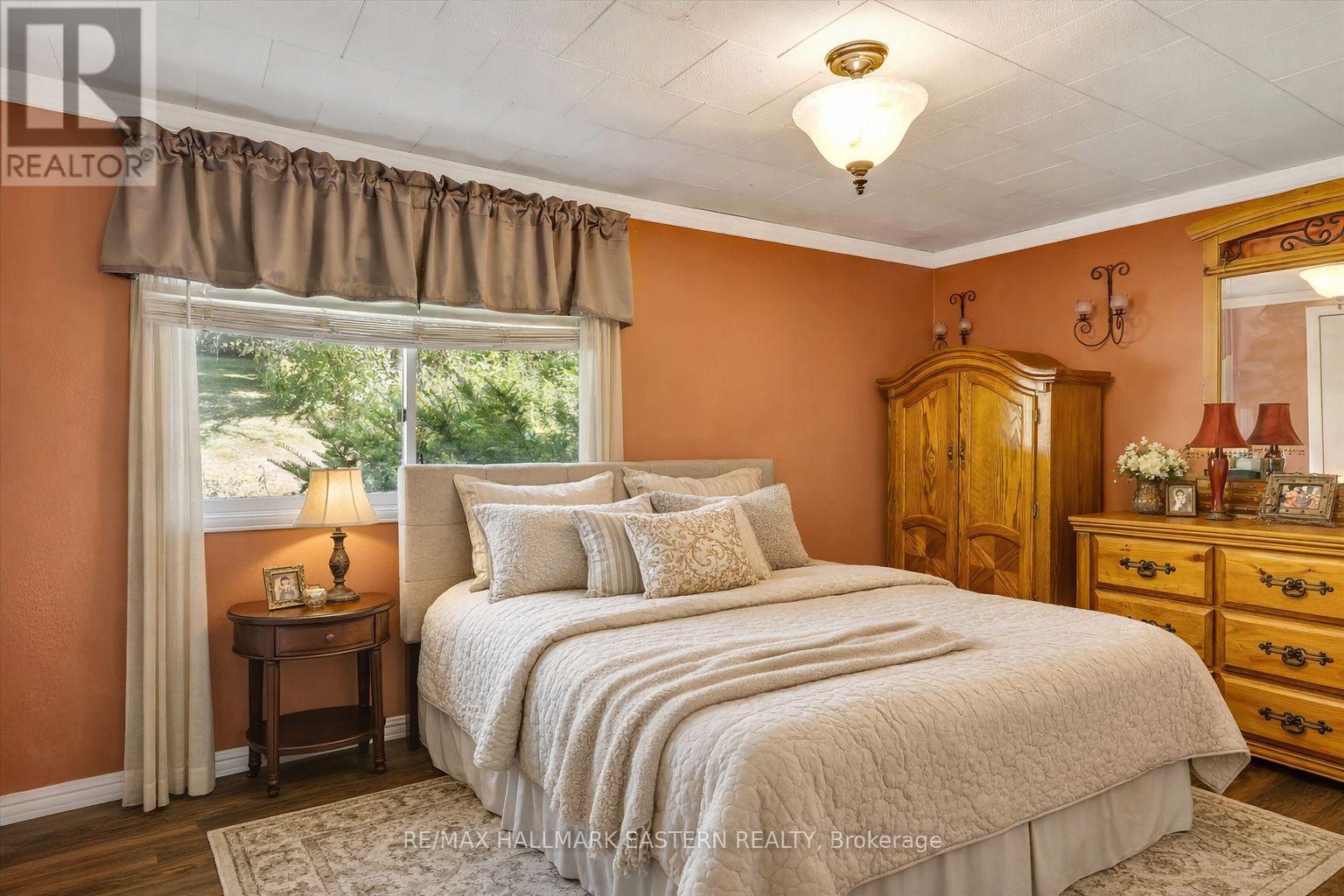 51 DARLING DRIVE - 19