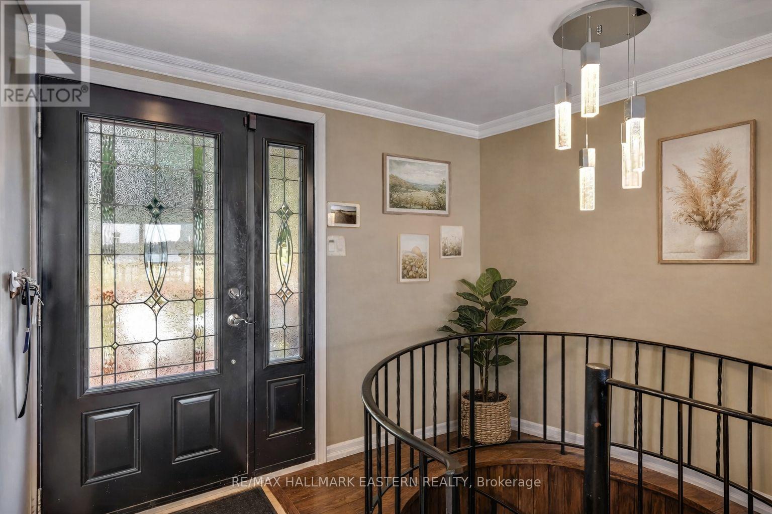 51 DARLING DRIVE - 5