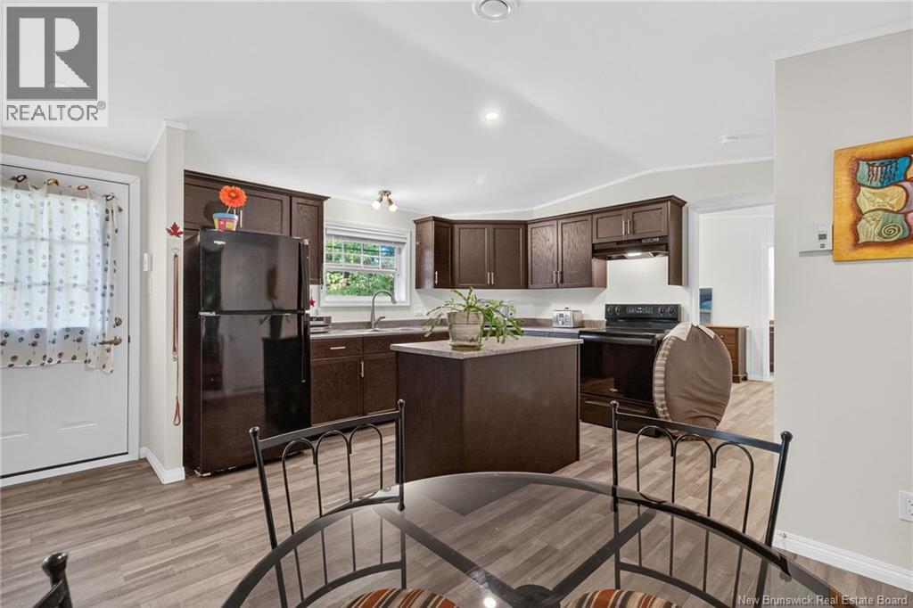 2 Larchwood Street - 13