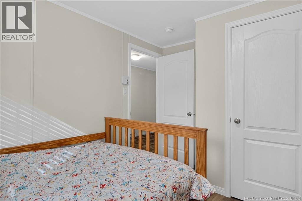 2 Larchwood Street - 22
