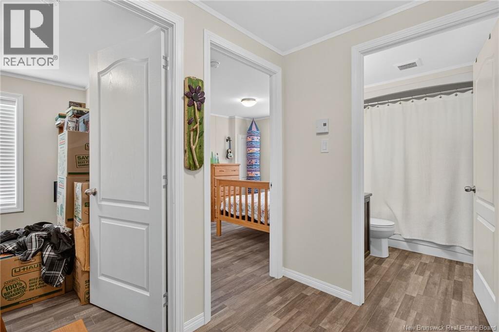 2 Larchwood Street - 23