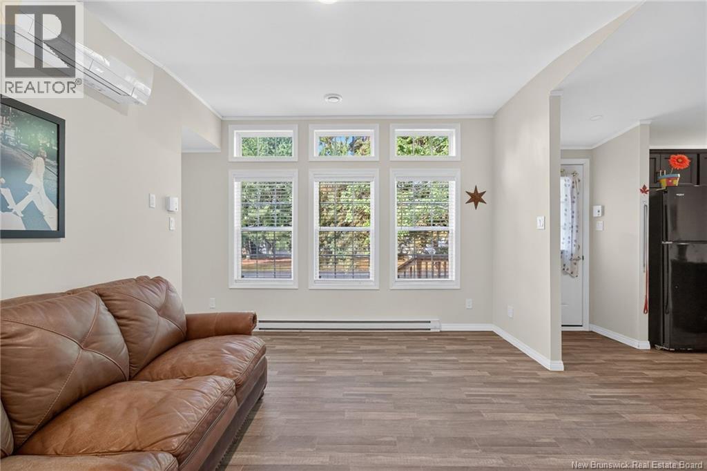 2 Larchwood Street - 4