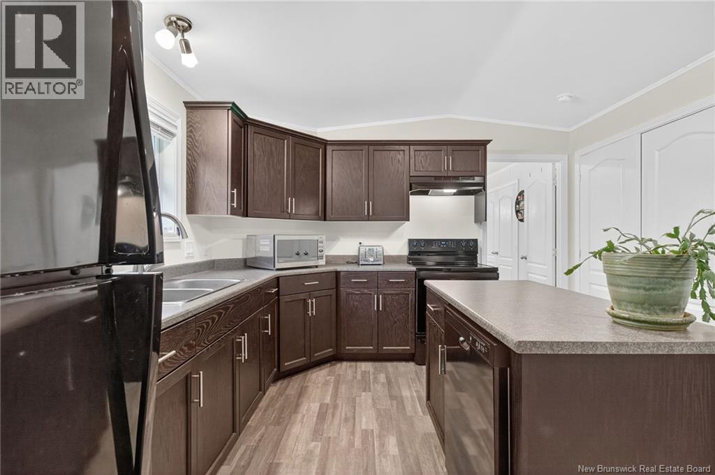 2 Larchwood Street - 9